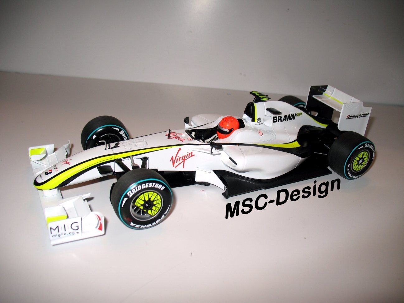 Brawn GP01